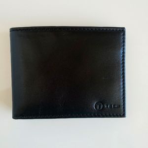 Tumi genuine leather wallet & reusable tin